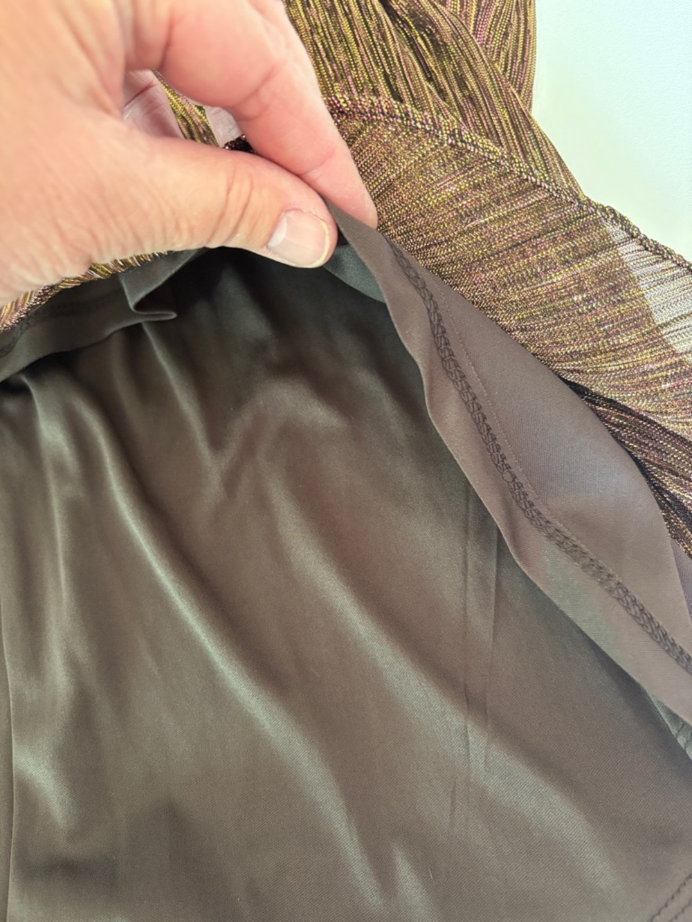 NWT Adrianna Papell Halter Crinkle Metallic Dress in Copper Cocktail Size 10 - Picture 5 of 12